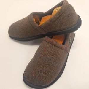 Woolrich Mens Size 12 Moccasin Slipper Tan Wool Tweed Sherpa Lining Comfort